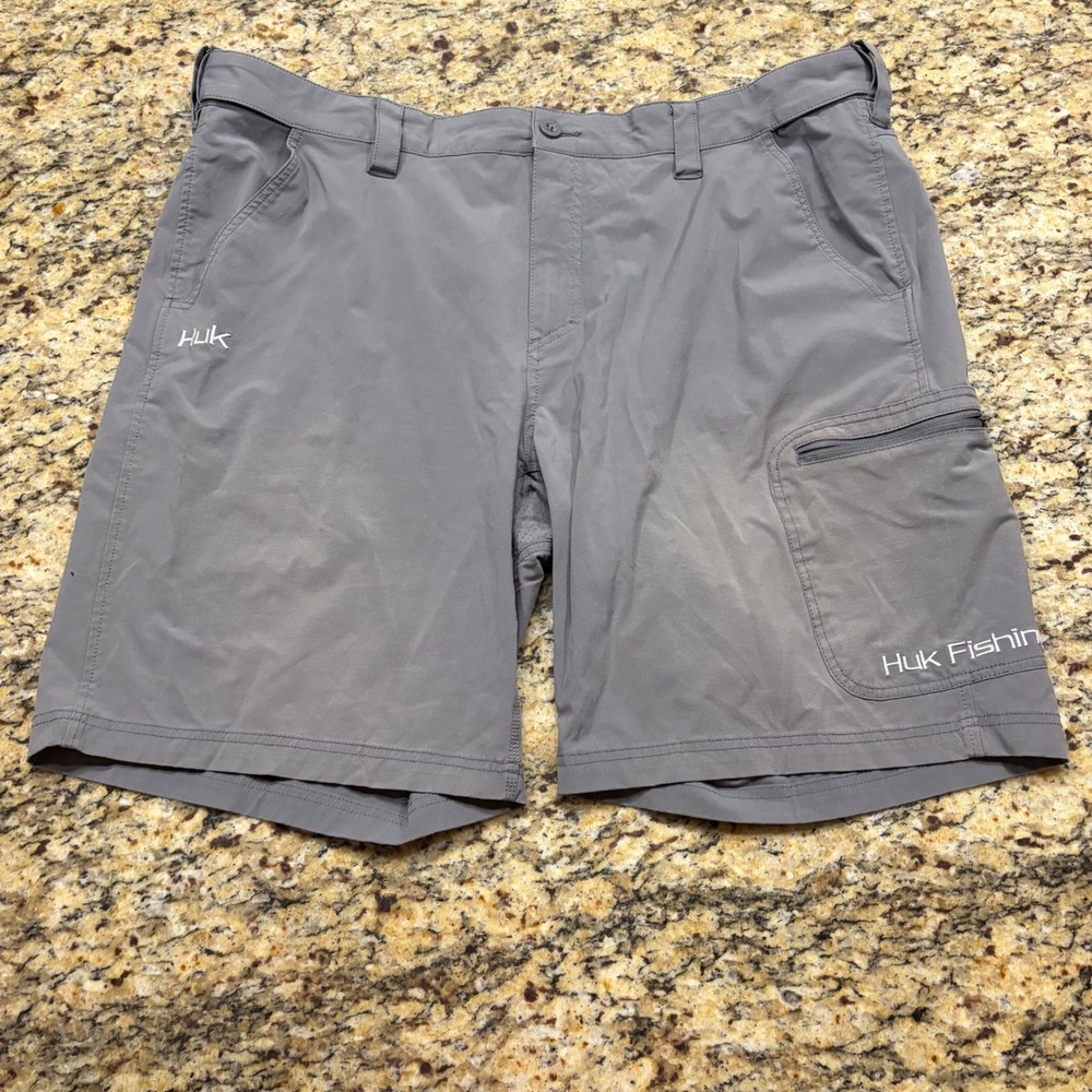 Huk Fishing Shorts Mens XXXL Gray Performance Cargo Pockets Breathable Stretch